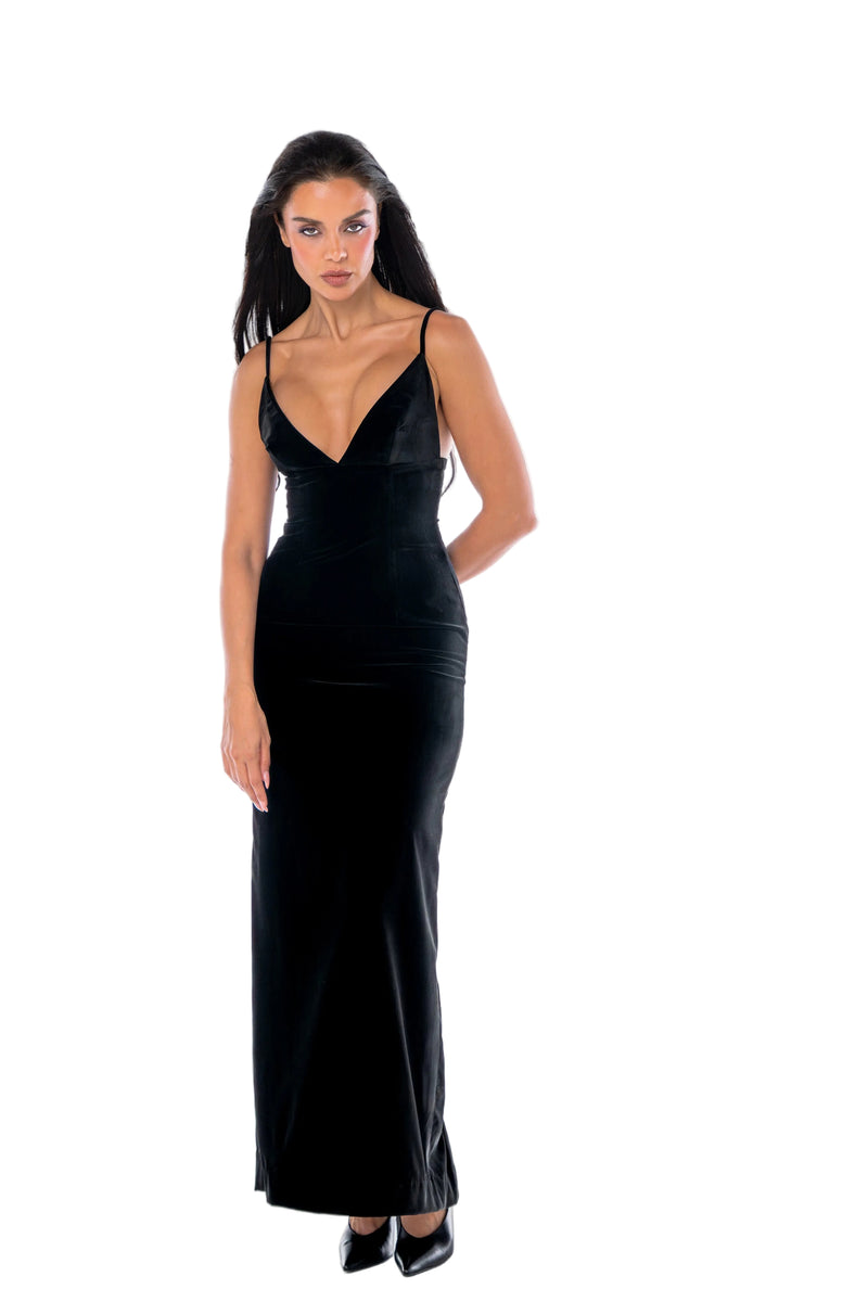 THE VELVET DRESS