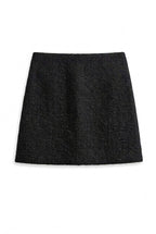 THE CORSAGE SKIRT